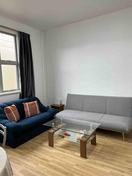 Sunny Apartment In Central Karori เวลลิงตัน ภายนอก รูปภาพ